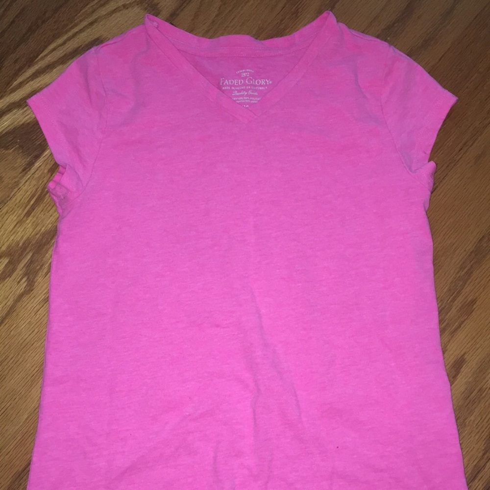 Girls pink athletic t-shirt